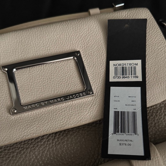 Marc by Marc Jacobs Neutral-Toned Crossbody Bag w/ Black Card Case Wallet - Picture 3 of 6